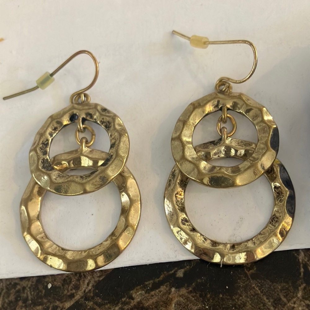 Double circle hanging earrings